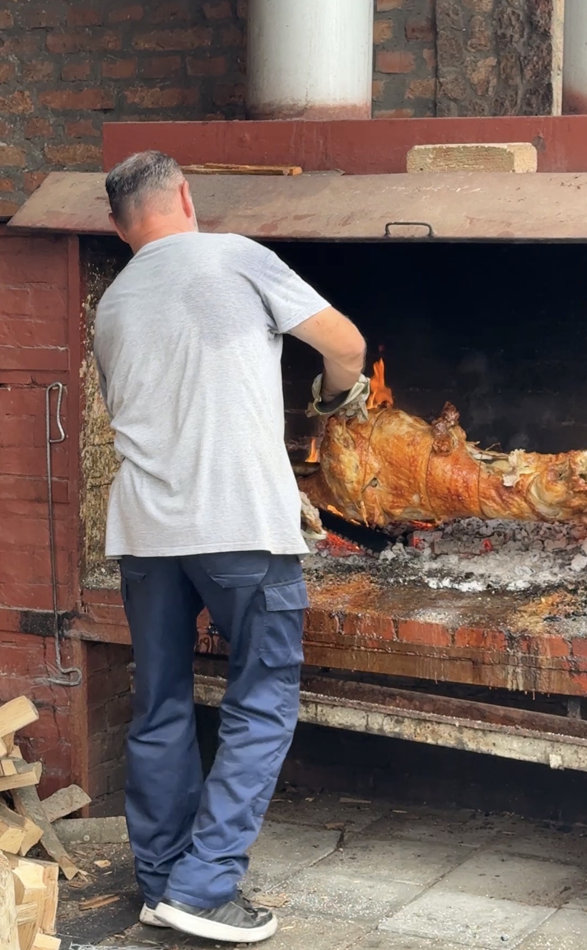 Majstori za pečenu jagnjetinu i prasetinu