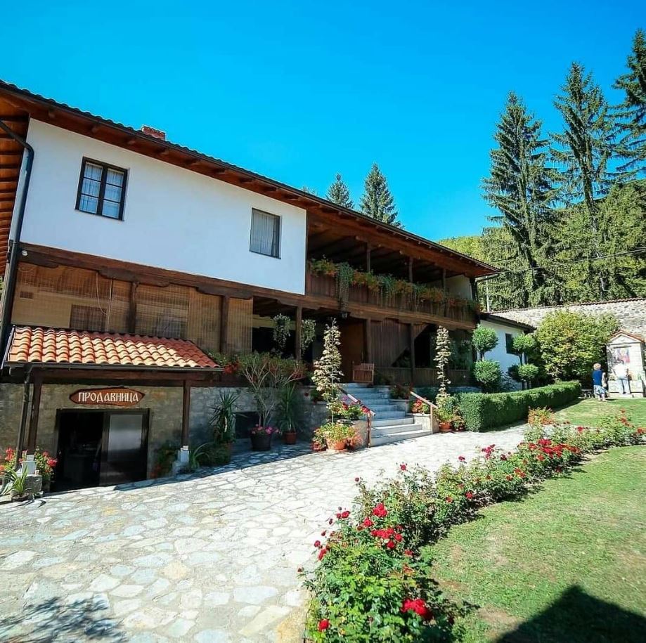 Manastir Drača